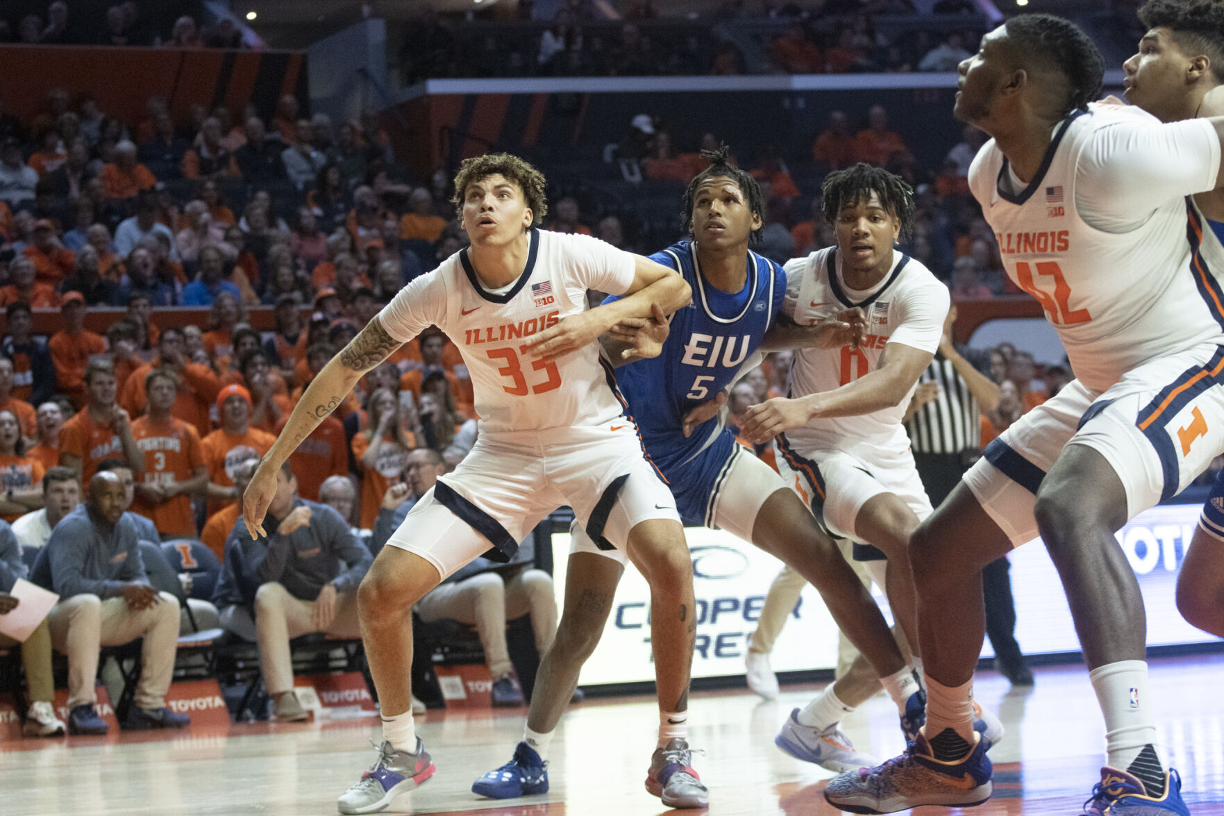 110822-dec-spt-basketball-gallery_20.JPG